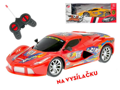 R/C AUTO SPORTOVNÍ 20CM NA BATERIE 2 BARVY V KR   68846